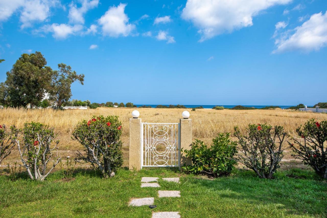 Aelia Sea View Bungalow เกนนาดี ภายนอก รูปภาพ