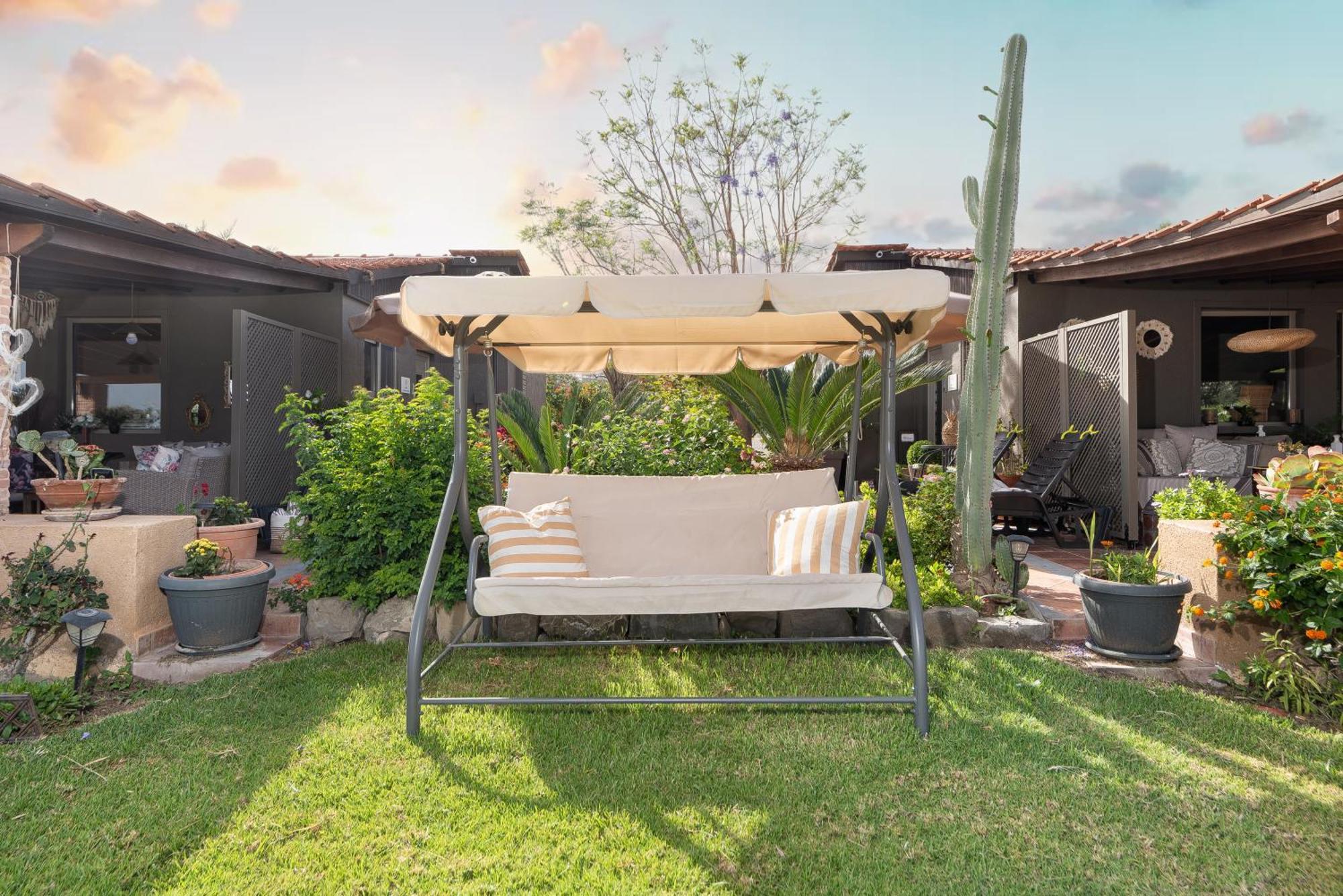 Aelia Sea View Bungalow เกนนาดี ภายนอก รูปภาพ